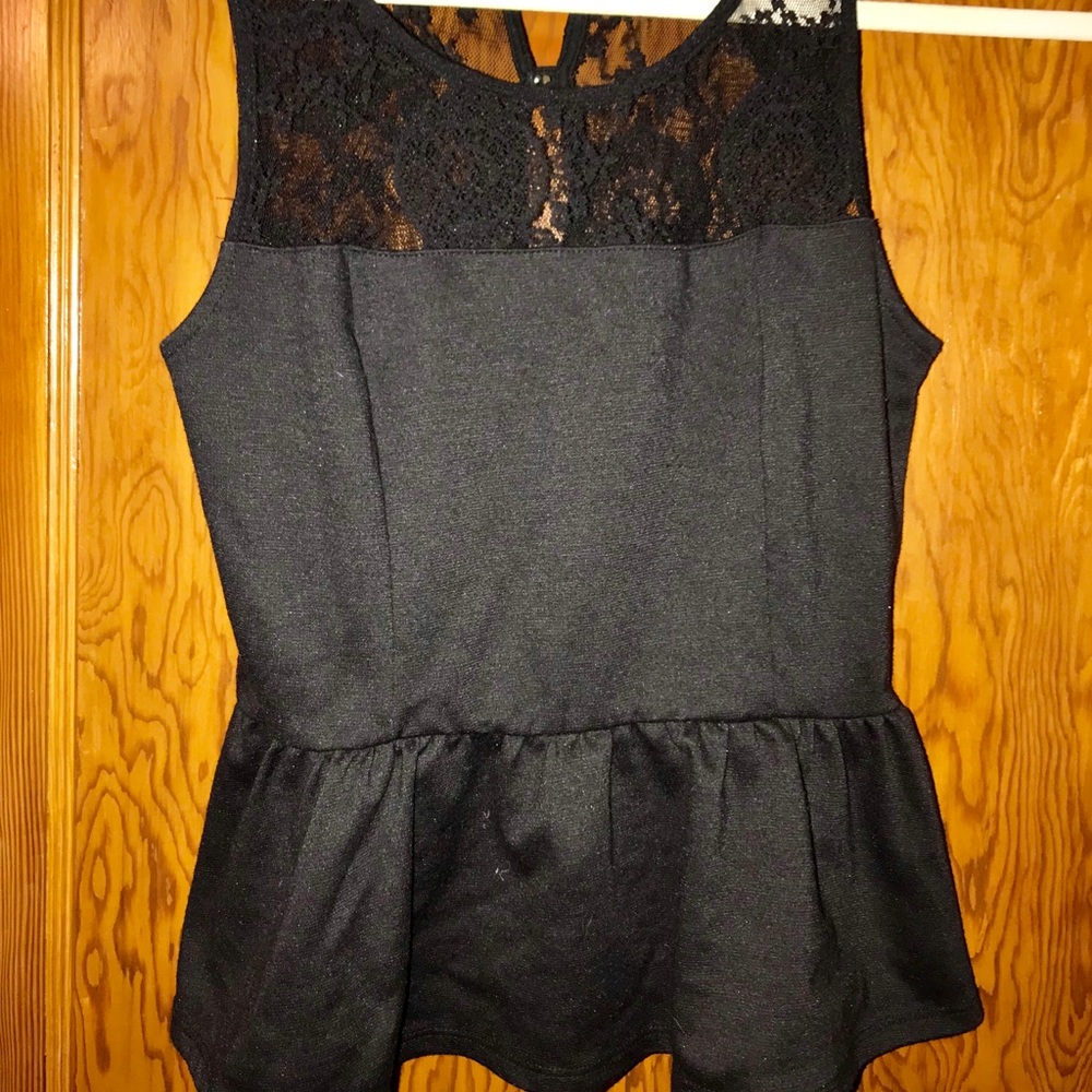 Monteau Detailed Peplum Top